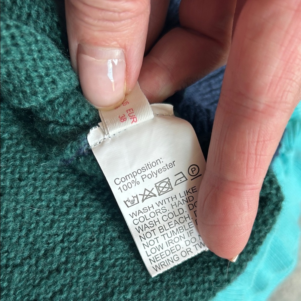 ROMWE Oversized Blue and Green V-Neck Collared Sweater - Picture 6 of 6